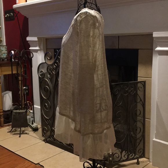 NWT Living Doll semi sheer Tunic❤️ - Picture 4 of 9